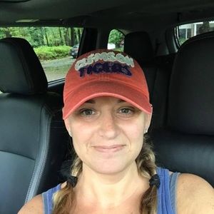Meet your Posher, Pamela